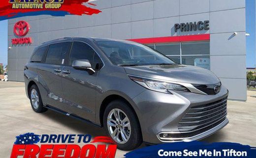 2026 Toyota Sienna Limited
