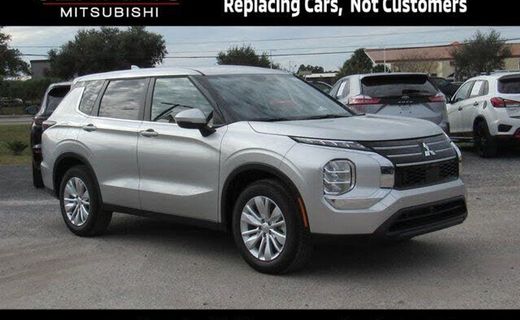 2026 Mitsubishi Outlander ES