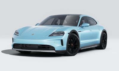 2026 Porsche Taycan 4 Cross Turismo