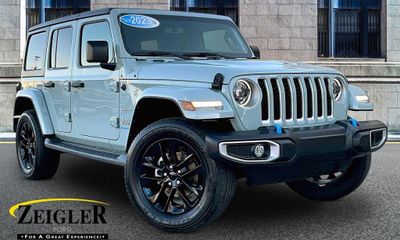 2023 Jeep Wrangler Sahara 4XE