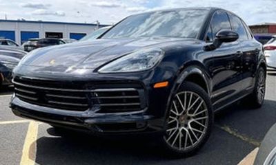 2022 Porsche Cayenne Base