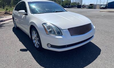 2005 Nissan Maxima SE