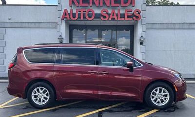 2020 Chrysler Voyager LXI
