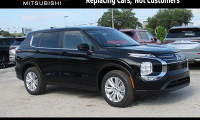 2026 Mitsubishi Outlander ES