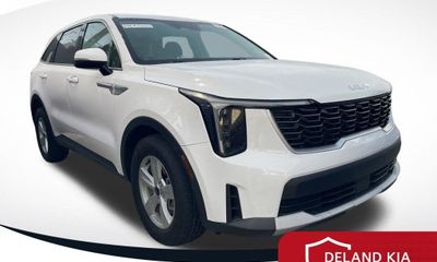 2024 Kia Sorento LX