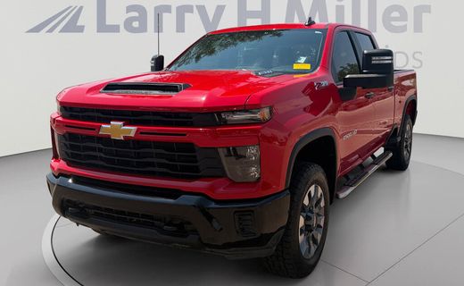 2024 Chevrolet Silverado HD Custom