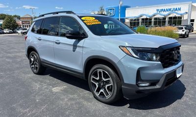 2023 Honda Passport Elite