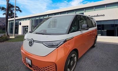 2025 Volkswagen ID Buzz Pro S Plus