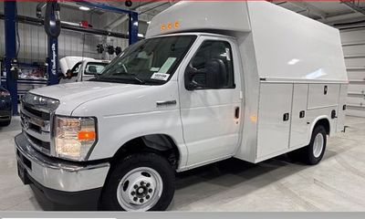 2026 Ford E-350 Base