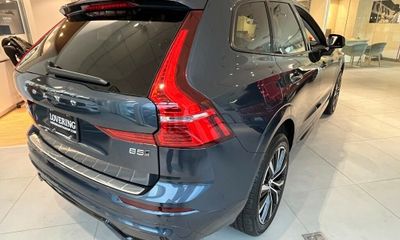 2024 Volvo XC60 Plus Dark