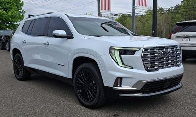 2026 GMC Acadia Denali