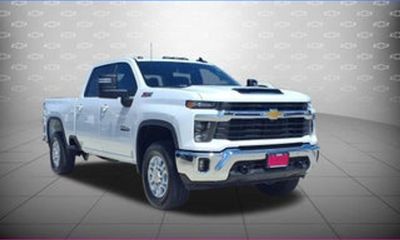 2025 Chevrolet Silverado HD Custom