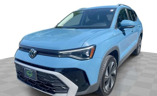 2025 Volkswagen Taos 4MOTION SE