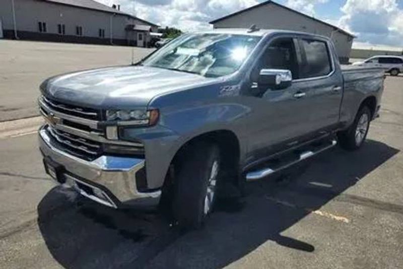2020 Chevrolet Silverado — a typically priced live listing