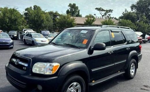 2005 Toyota Sequoia SR5