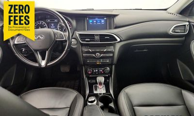2017 Infiniti QX30 Luxury