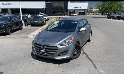 2016 Hyundai Elantra Standard W Style