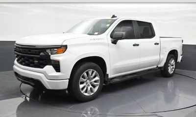 2023 Chevrolet Silverado Custom