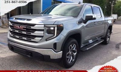 2025 GMC Sierra Elevation