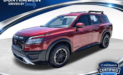 2023 Nissan Pathfinder SV