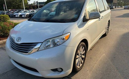 2016 Toyota Sienna XLE