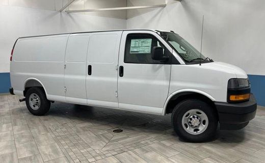 2026 Chevrolet Express EXT