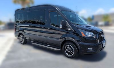 2025 Ford Transit Medium Roof