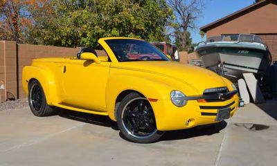 2004 Chevrolet SSR LS