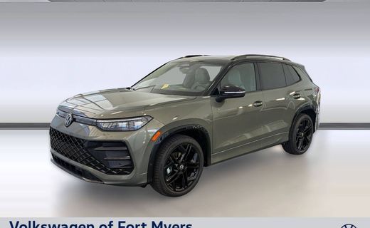2026 Volkswagen Tiguan SE Black