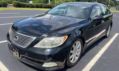 2009 Lexus LS Base