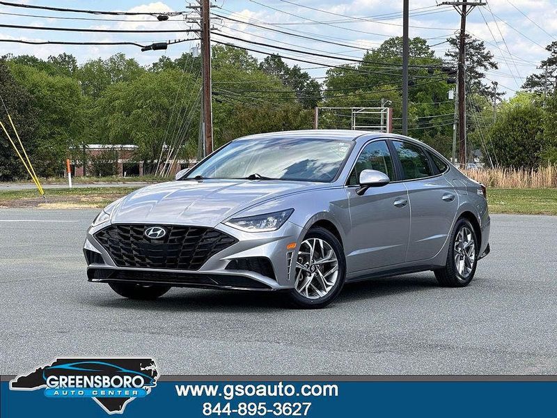 2020 Hyundai Sonata — a typically priced live listing