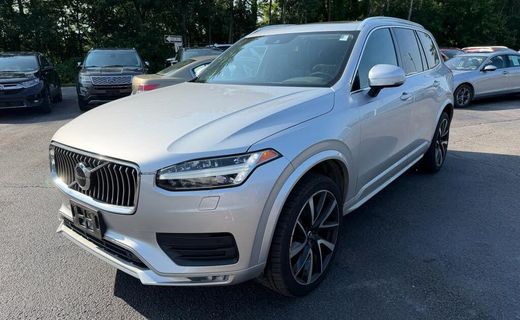 2021 Volvo XC90 Momentum