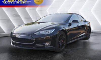 2015 Tesla Model S 70D