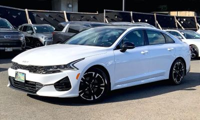 2023 Kia K5 GT Line