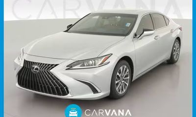 2023 Lexus ES Base