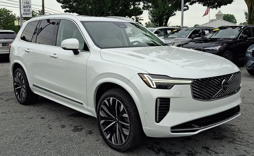 2026 Volvo XC90 Ultra Bright