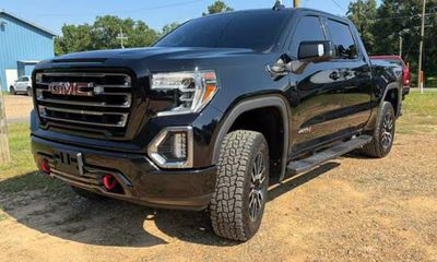 2020 GMC Sierra AT4
