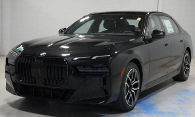 2026 BMW 740i xDrive