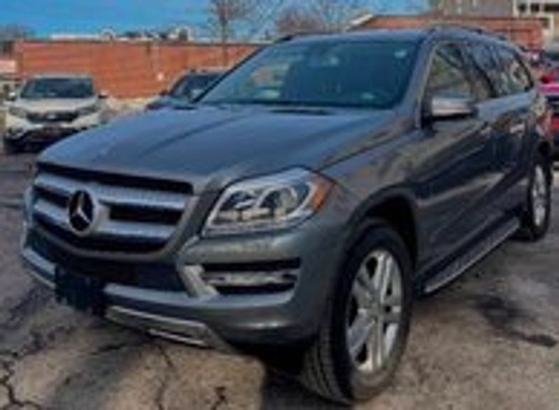 2014 Mercedes-Benz GL-Class — a typically priced live listing