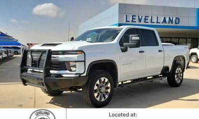 2024 Chevrolet Silverado HD Custom