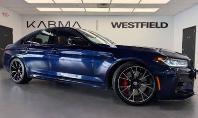 2023 BMW M5