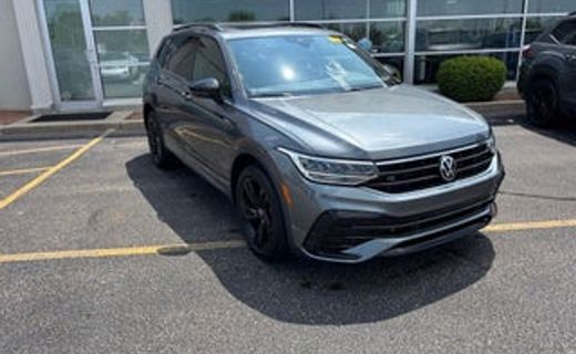 2023 Volkswagen Tiguan 4MOTION SE Black