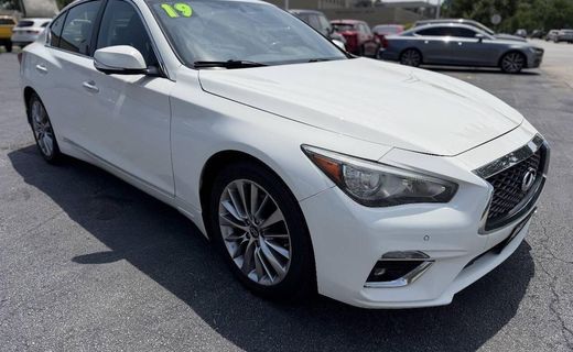2019 Infiniti Q50 30T Luxe