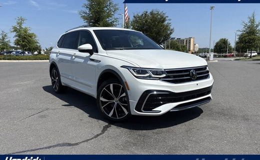 2024 Volkswagen Tiguan 4MOTION SEL Black