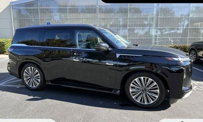 2025 Infiniti QX80 Sensory