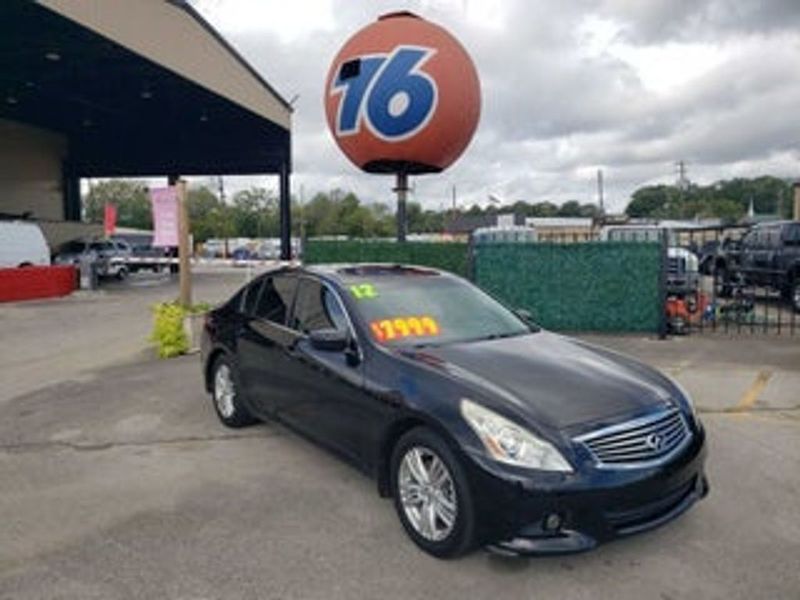 2012 Infiniti G25 — a typically priced live listing
