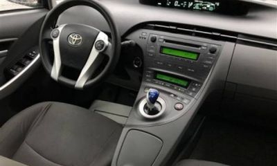 2010 Toyota Prius TWO
