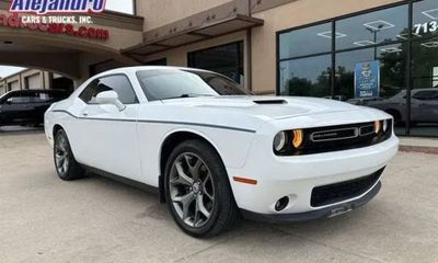 2017 Dodge Challenger SXT