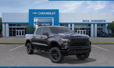 2026 Chevrolet Silverado Trail Boss Custom