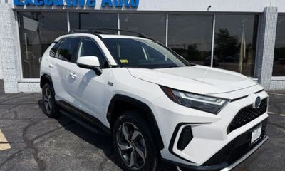 2023 Toyota RAV4 Prime phev SE